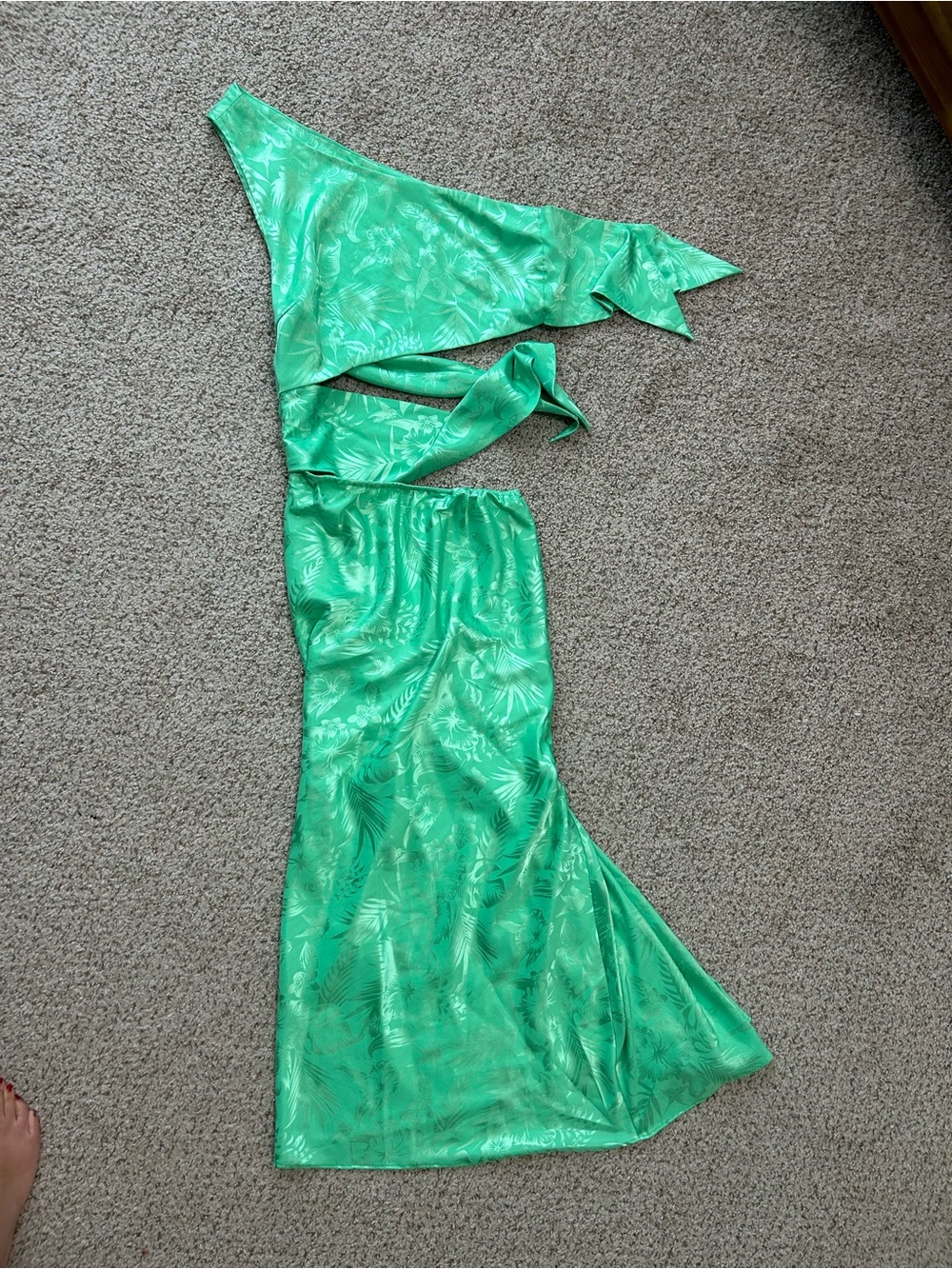 WAYF One Shoulder Green Tropical Print Cut Out Dress